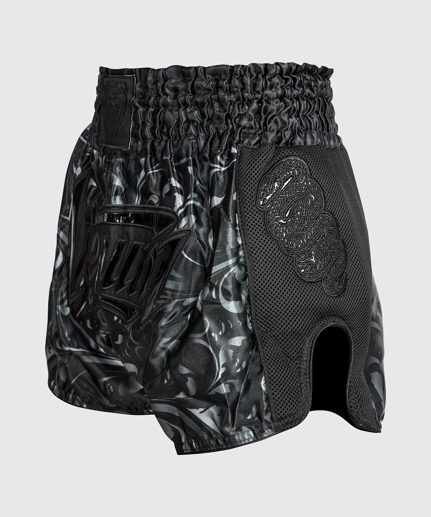 Short Muay Thai Absolute 2.0 Full Black VENUM - XS
